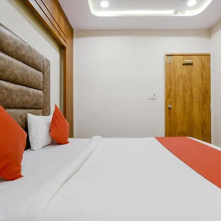 Super Oyo Hotel Safari Inn-3