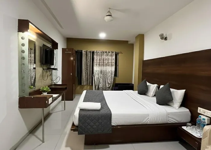 Hotel Kadamb Inn Ahmedabad